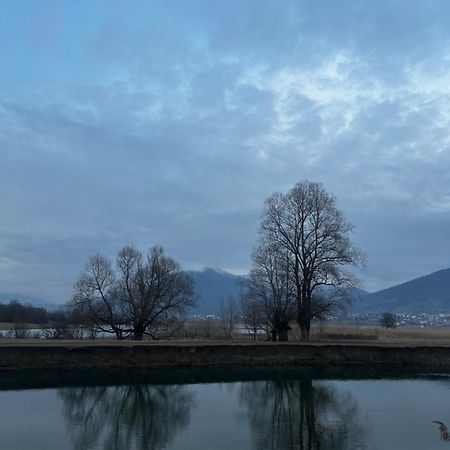 Вилла Oazaa Retreat Gusinje Экстерьер фото