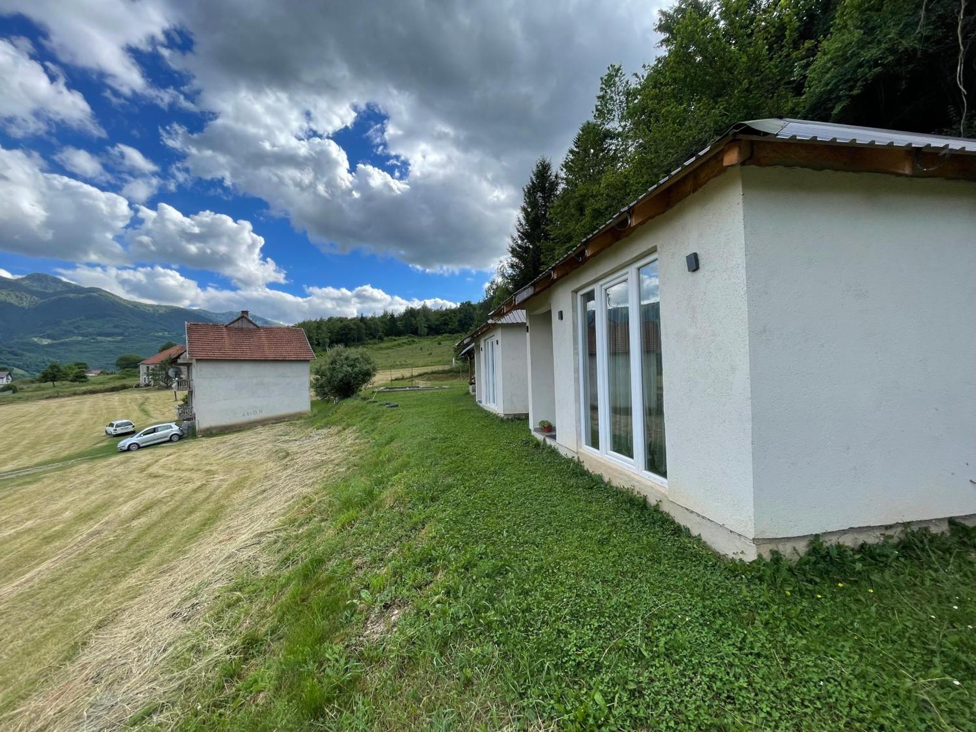 Вилла Oazaa Retreat Gusinje Экстерьер фото